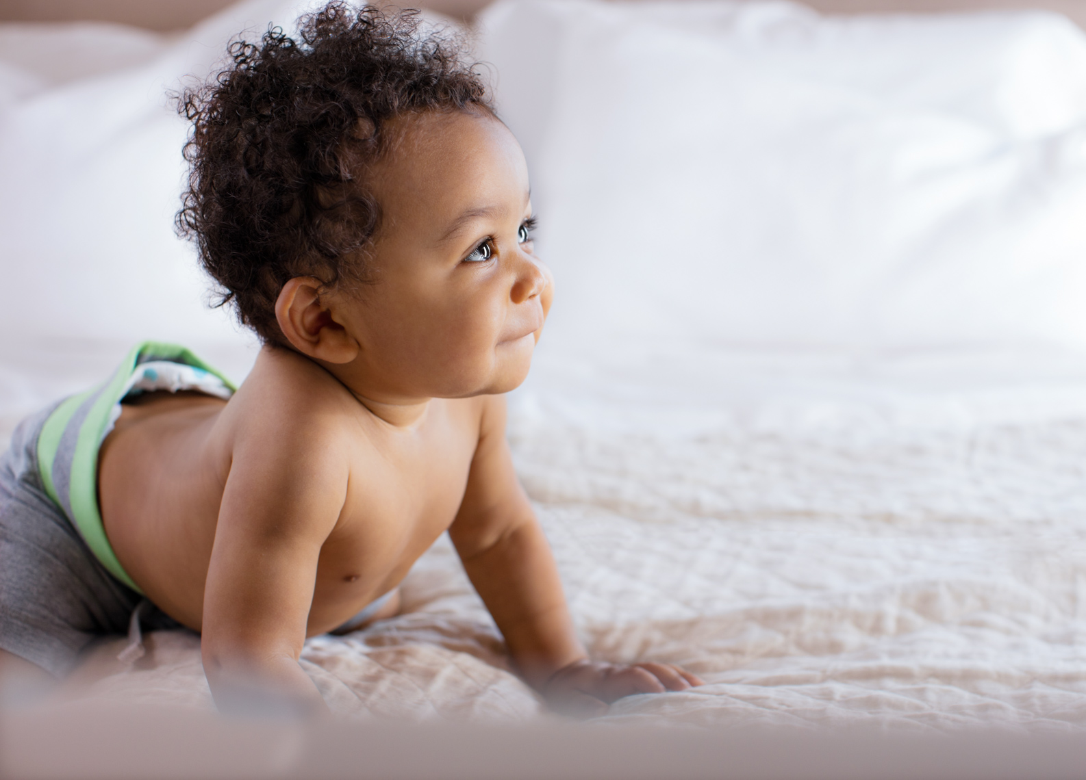 Happy baby crawling | Commercial Kids Photographer