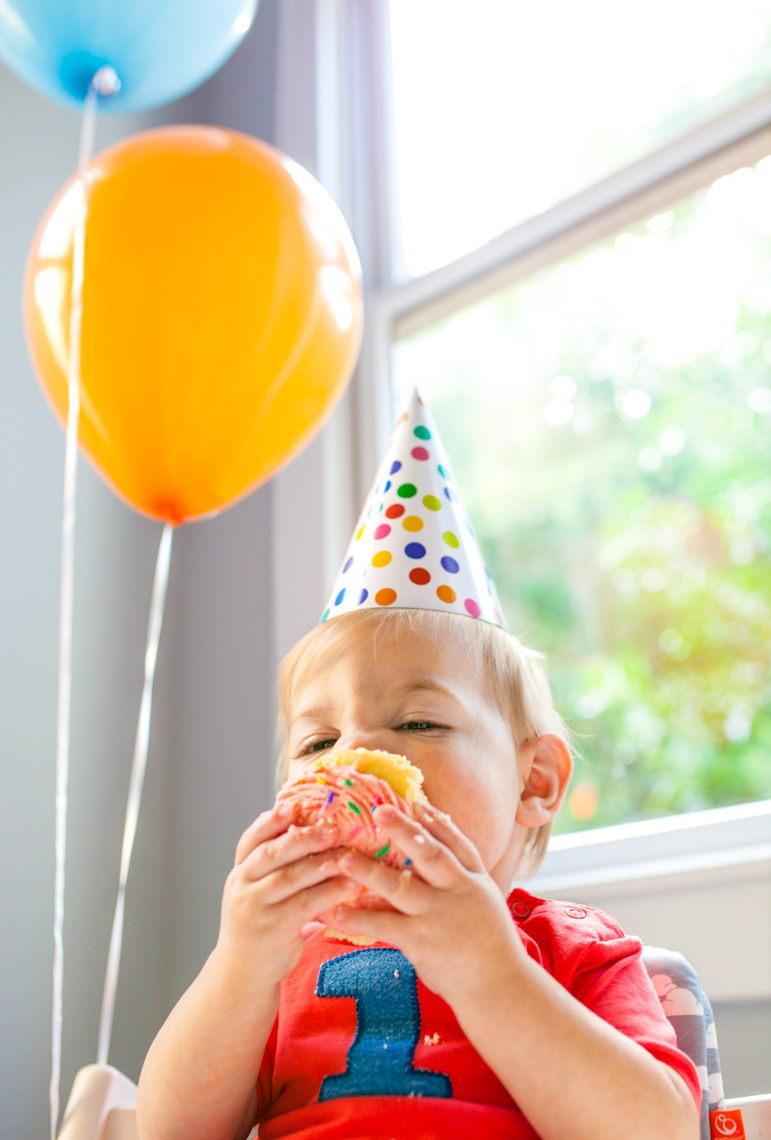 Baby eating birthday cake | Commercial Lifestyle Photographer