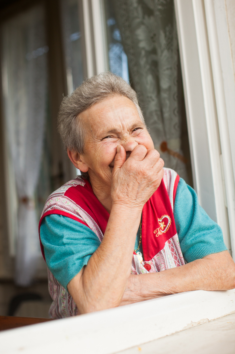 Warm elderly Italian woman | Tosca Radigonda Photography