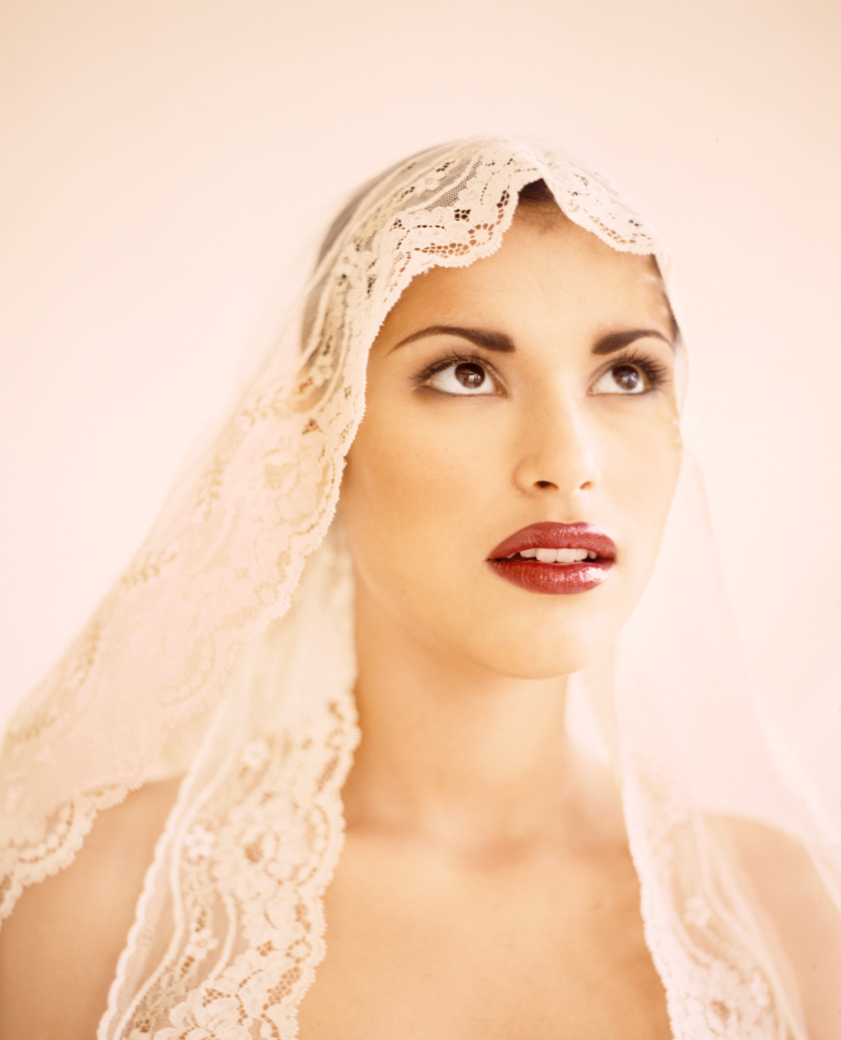 Lace veil beauty | Fashion Photographer