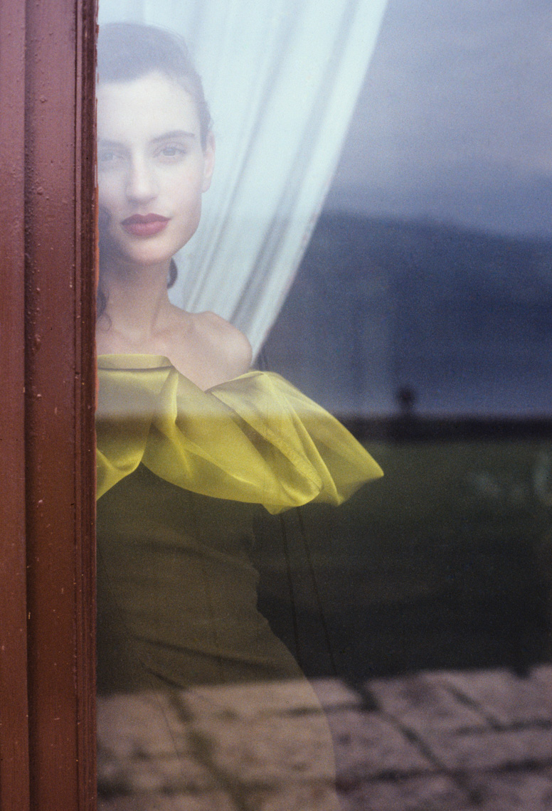 Green dress window refelction | Milan Fashion Photography