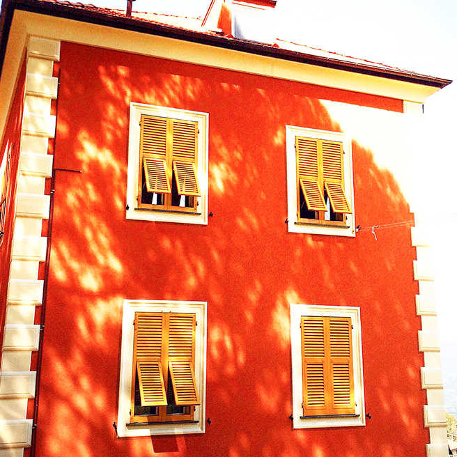 Bright orange Italian house | Editorial Travel Photographer