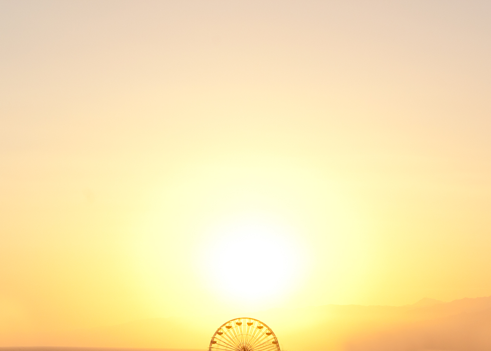Santa Monica Pier sunset |  Editorial Travel Photographer