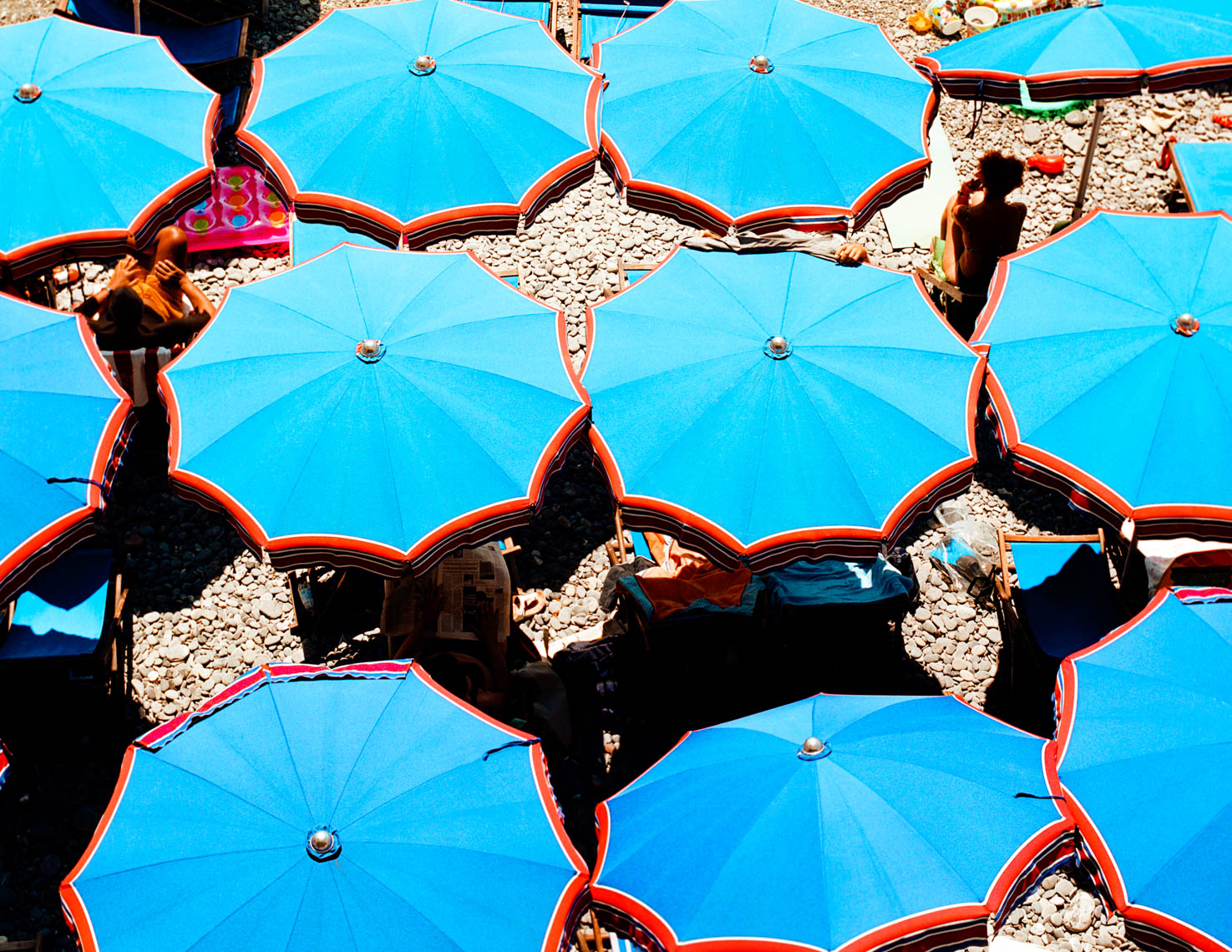 Beach umbrellas | Visual Storytelling Photographer